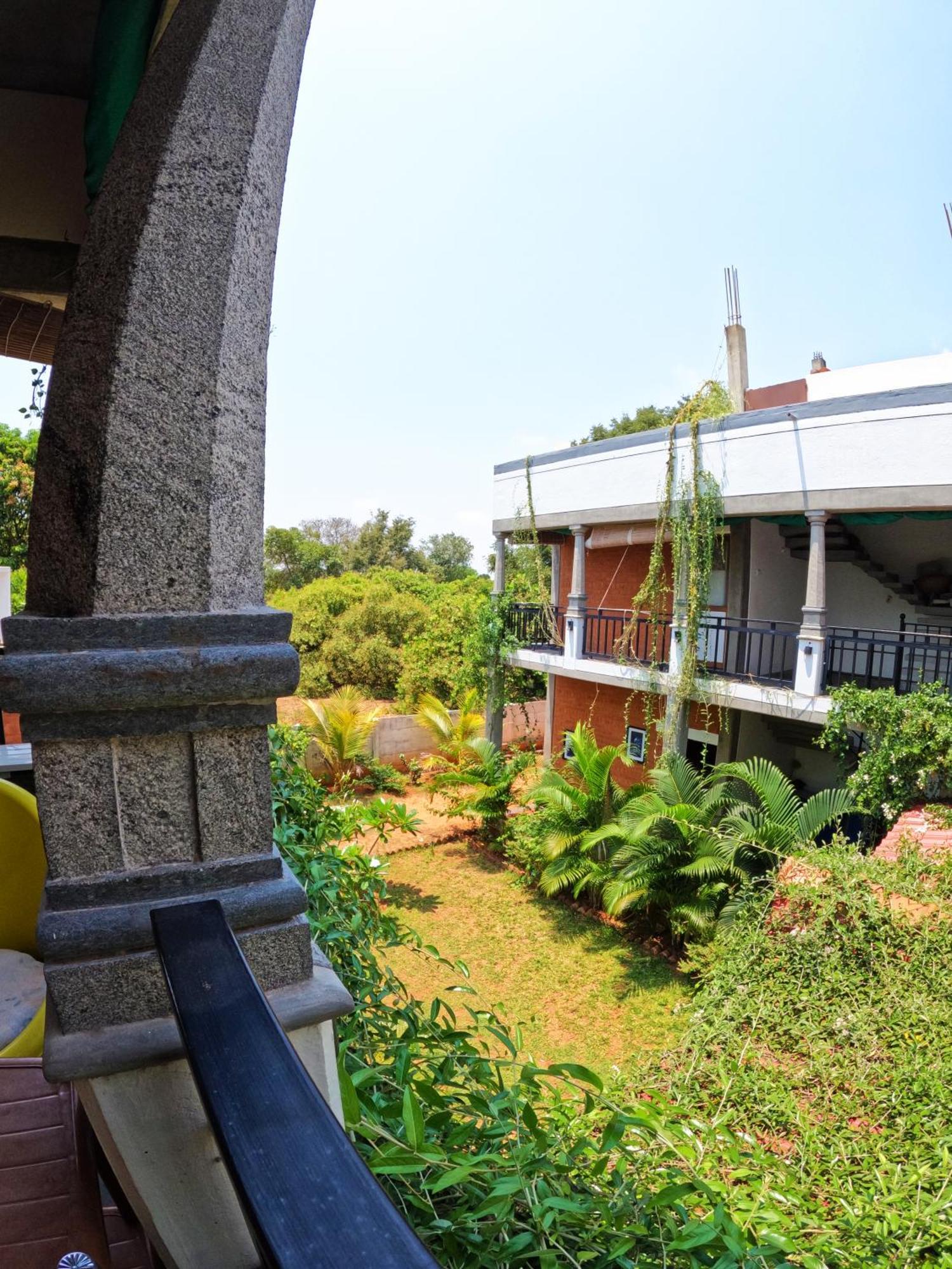 Wow Farm House Auroville Eksteriør billede